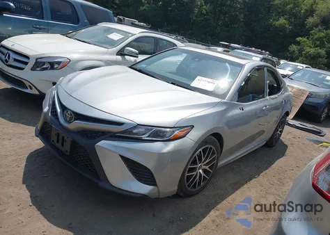 2018 Toyota Camry Se z USA, uszkodzony, nr VIN JTNB11HK6J3015230